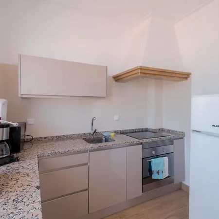 Pinto Apartment *