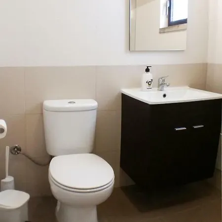 Pinto Apartment *
